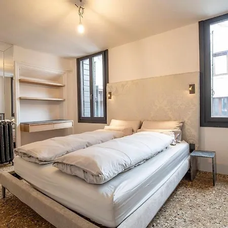 Lägenhet Luxury Venetian Style On Grand Canal Venedig