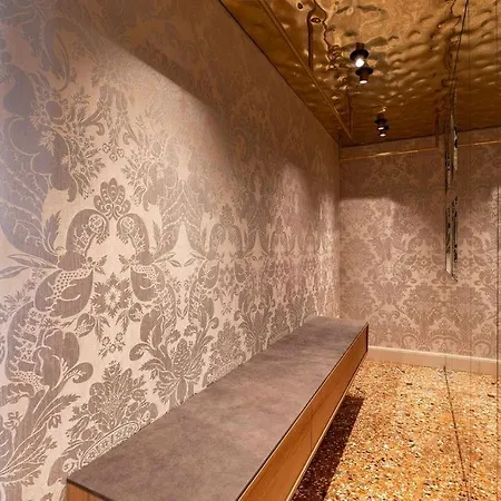 Luxury Venetian Style On Grand Canal *