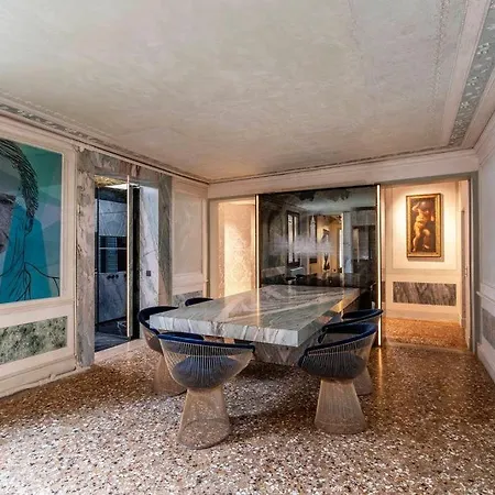 Luxury Venetian Style On Grand Canal *